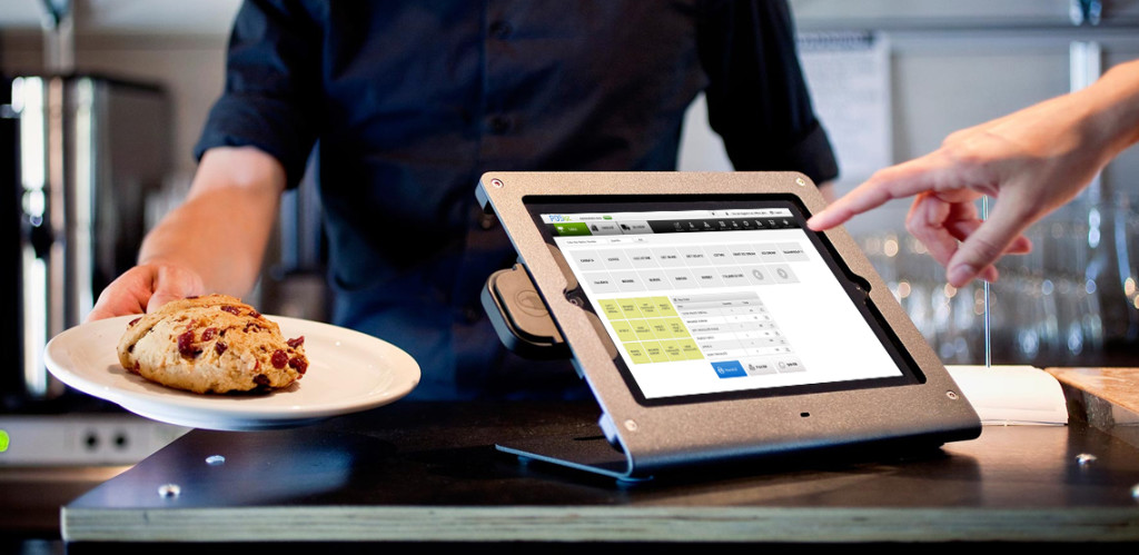 Traditional POS vs. Cloud Restaurant POS: A Handy Comparison