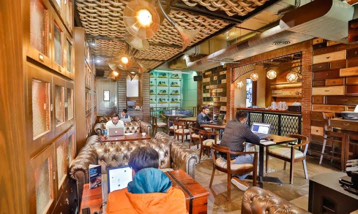 Restaurant co-working space